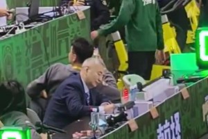 说唱歌手j cole加盟同曦！网友：能去现场看的球迷真幸福！